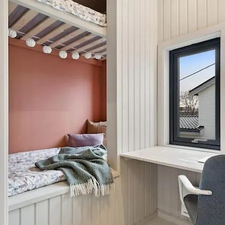 Romslig Hus Naert Alt Du Trenger بيت للعطل *