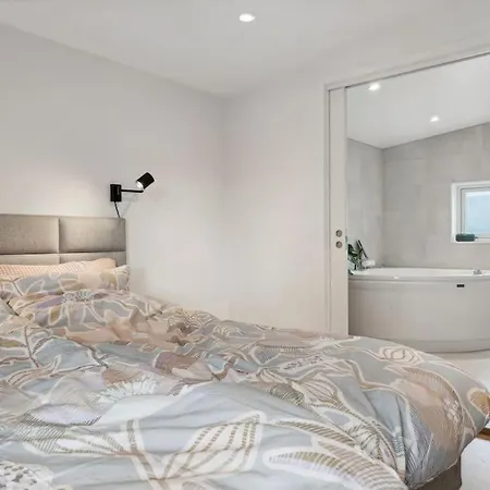 Romslig Hus Naert Alt Du Trenger بيت للعطل ترومسو